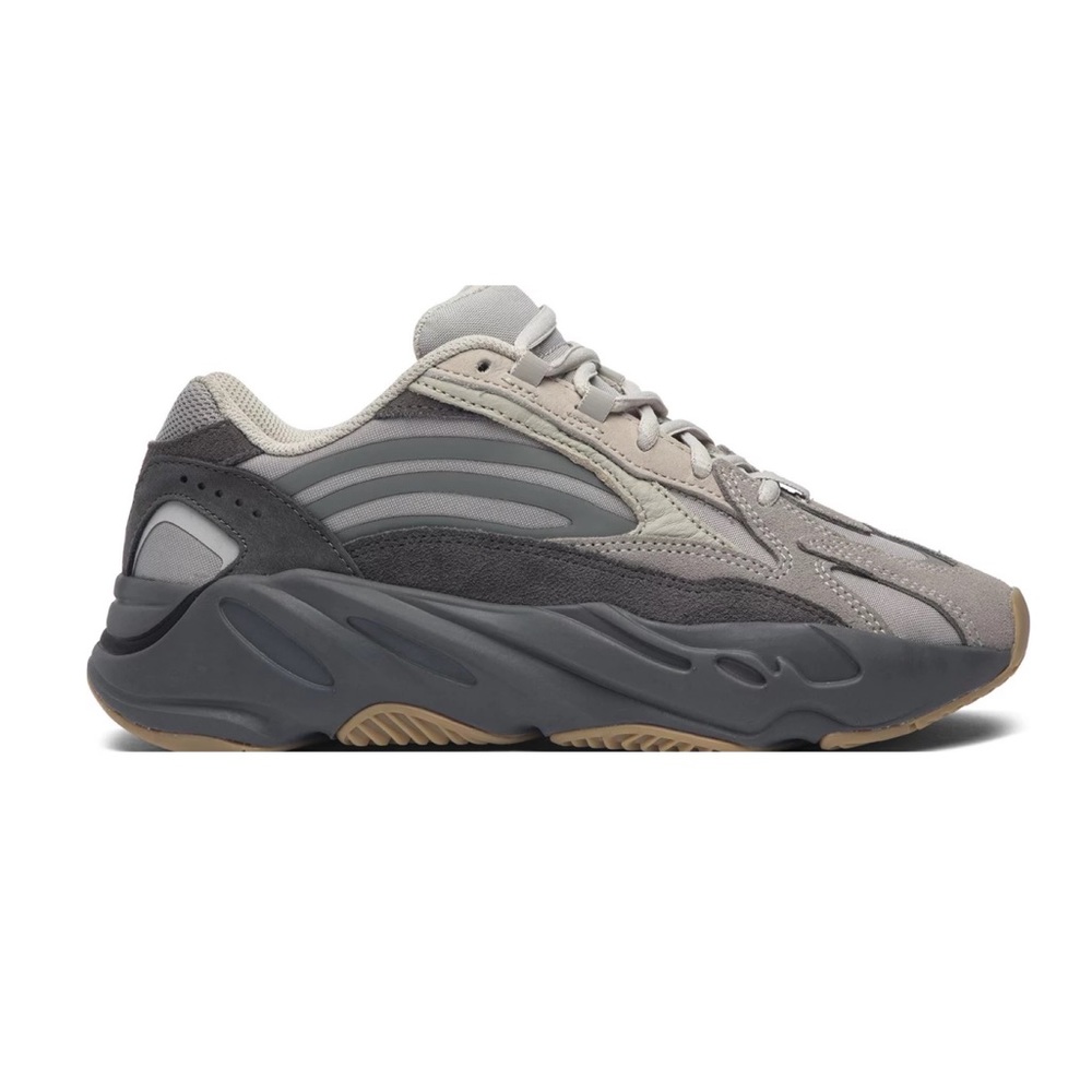 NWT Yeezy Boost 700 V2